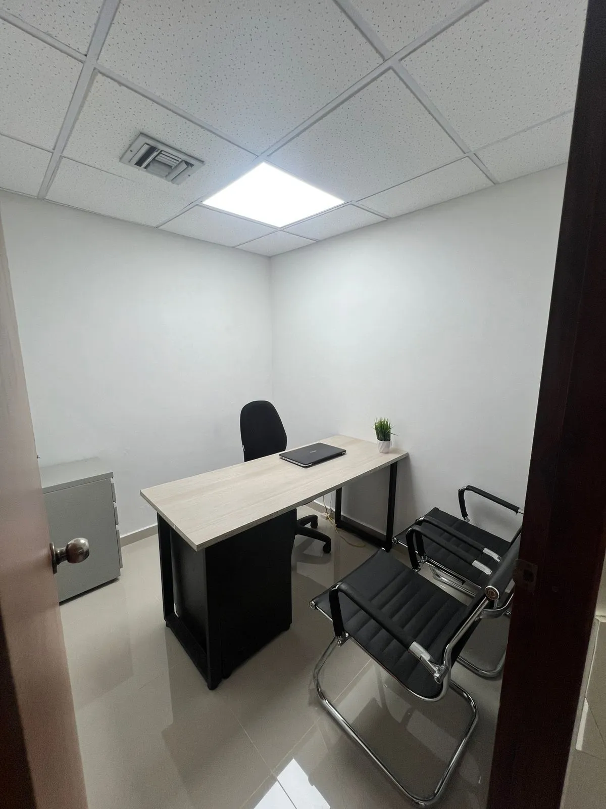 Oficina 106 — Vista 2